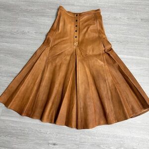 Elegant Brown Leather Skirt